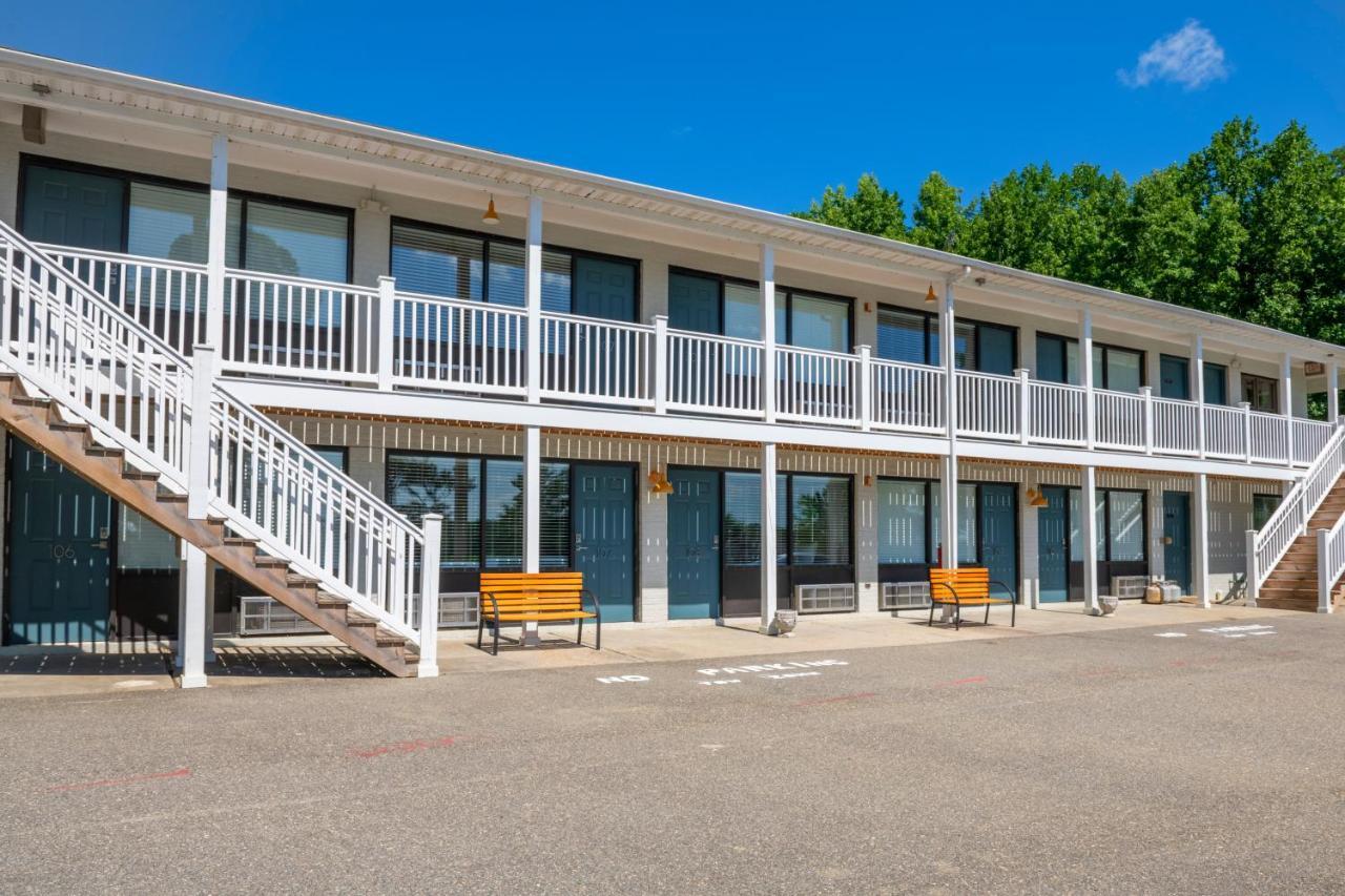 Rivers Rest Resort Toano 外观 照片